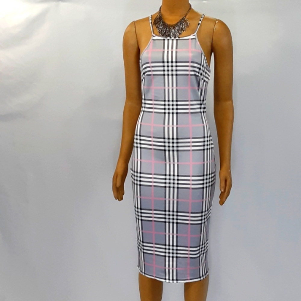 🎉Clearance🎉Pink and gray plaid dress